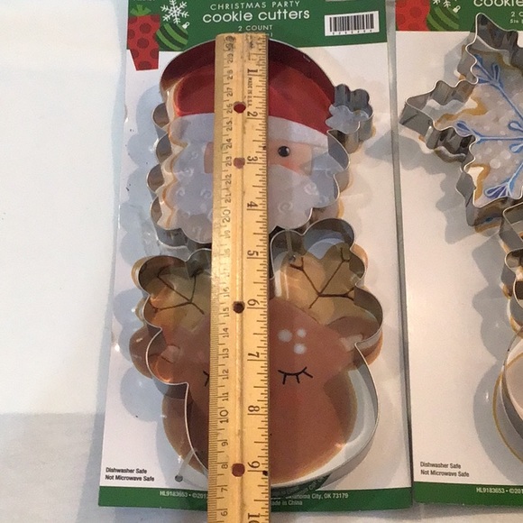 💕NIP💕 large metal Christmas cookie cutters - Picture 4 of 5